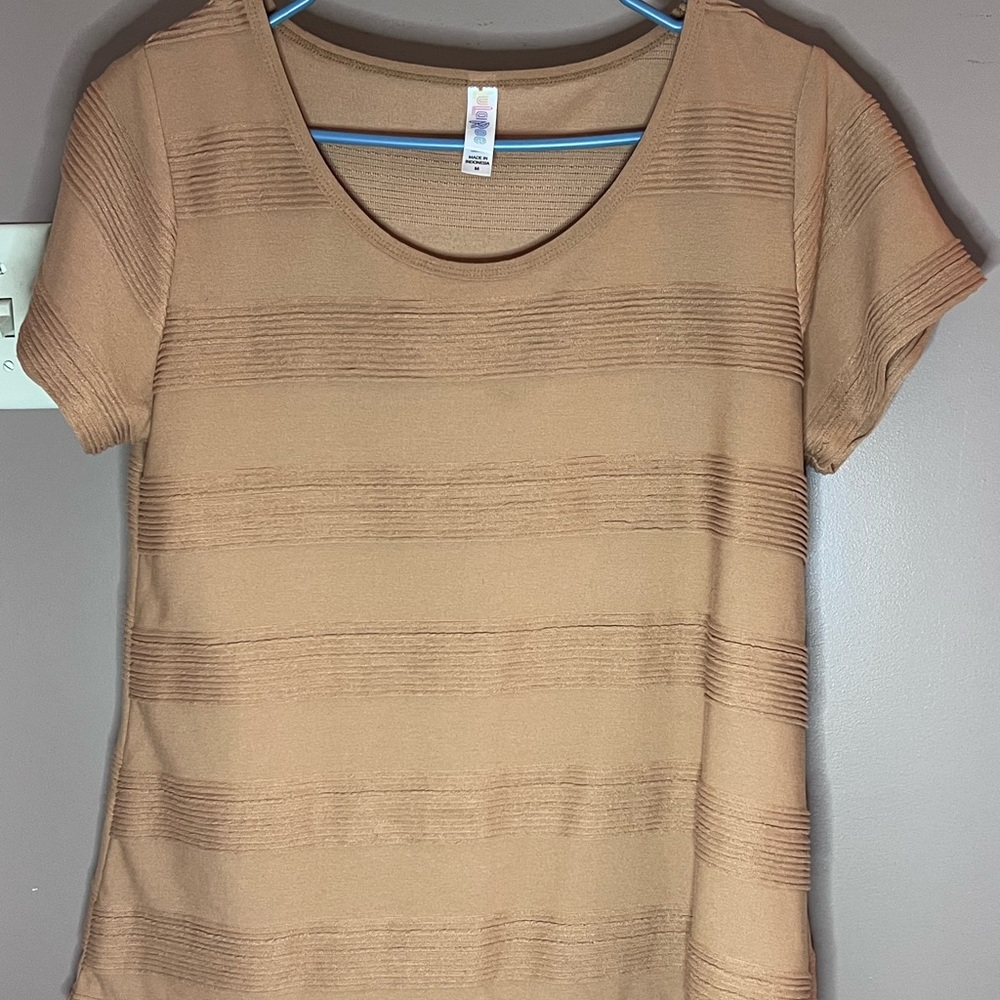 LuLaRoe top mustard yellow - size M